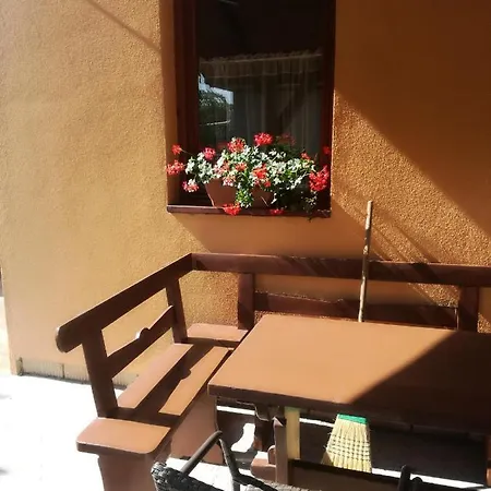 Διαμέρισμα Guliba Vendeghaz *