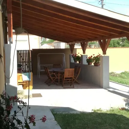 דירה Guliba Vendeghaz