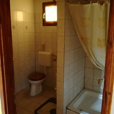 Guliba Vendeghaz Διαμέρισμα Bogács