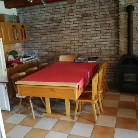 Διαμέρισμα Guliba Vendeghaz