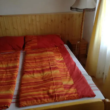 Apartament Guliba Vendeghaz *